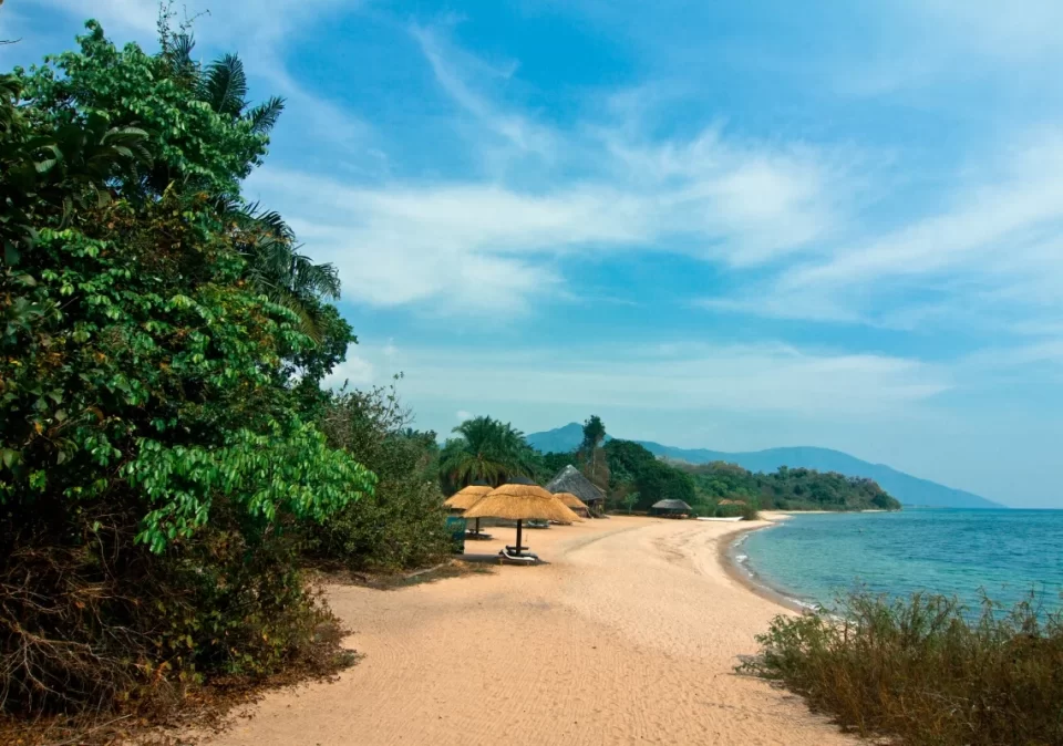 destination-discover-mahale-beach-1200x800
