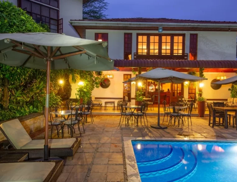 trip-page-accommodation-african-tulip-pool-area-882x589 The African Tulip Hotel
