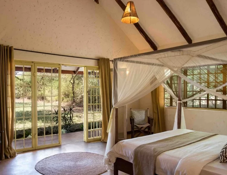 trip-page-property-kilivilla-room-882x589 Kili Villa